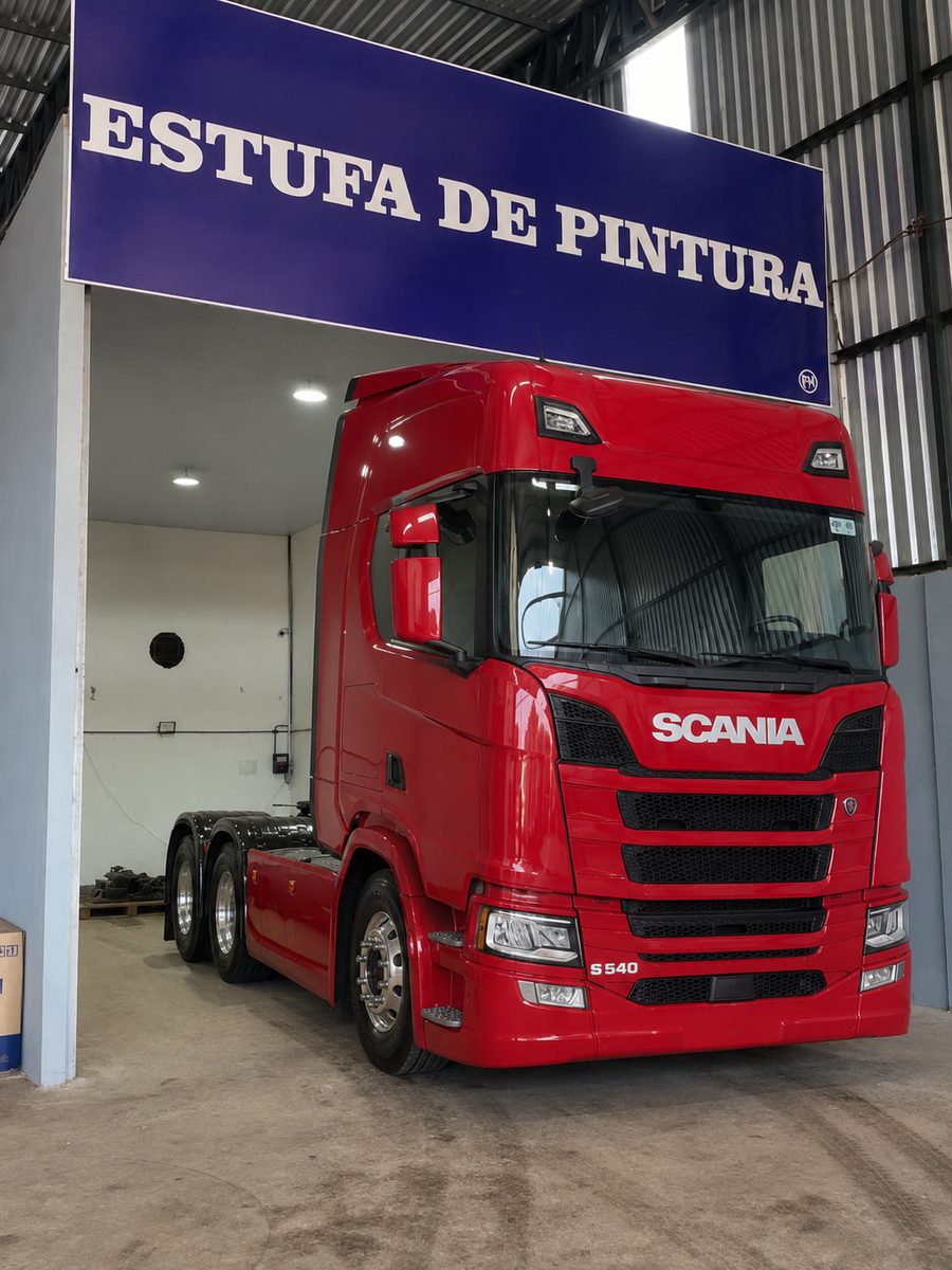 Scania S540 vermelho pronto